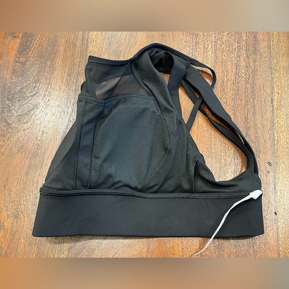 Lululemon Breathe it in Bra - Picture 7 of 7